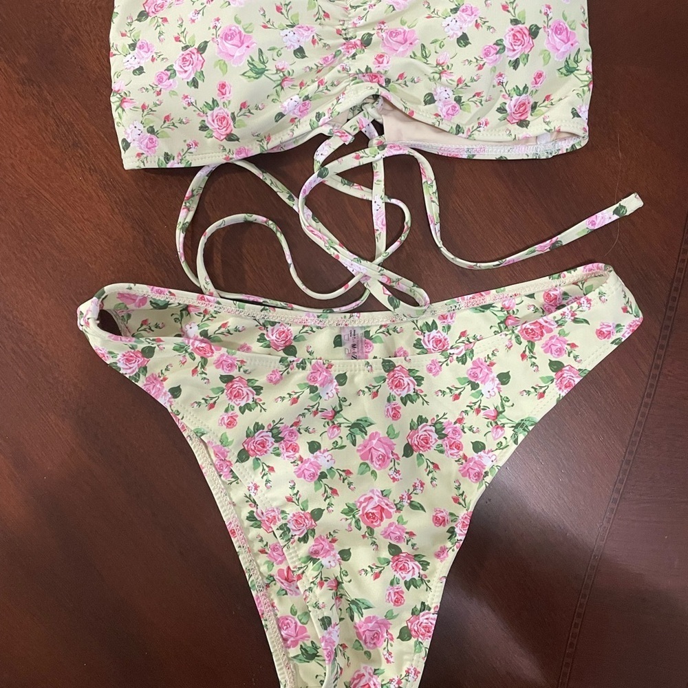 Zaful floral print bandeau bikini swimsuit with a cinched bowknot and bottom M